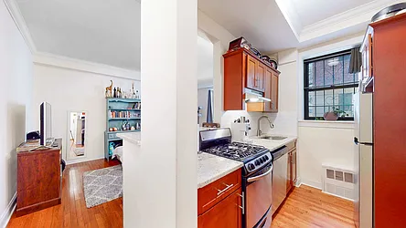 Rented by Bizzarro Agency