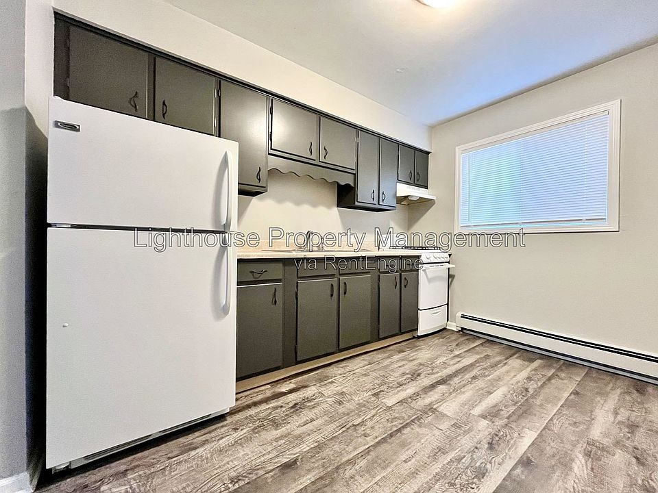1st image of 3215 Marshall Ave SE
