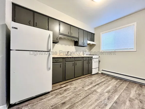 3215 Marshall Ave SE, Grand Rapids, MI 49508
