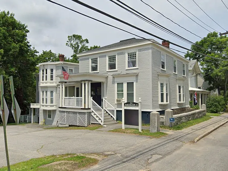 832 Washington St — Photo 26