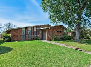 3034 Housley Dr, Dallas, TX 75228