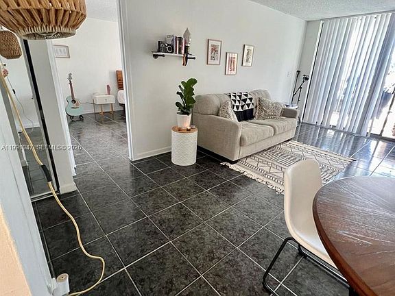 5th image of 2350 NE 135th St APT 208