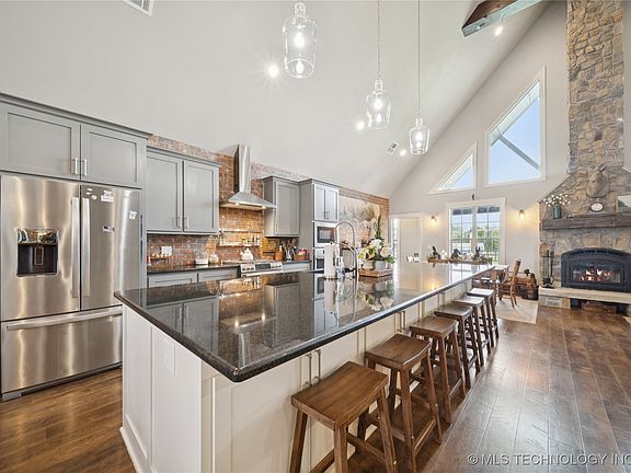 5th image of 4320 N 135th Rd