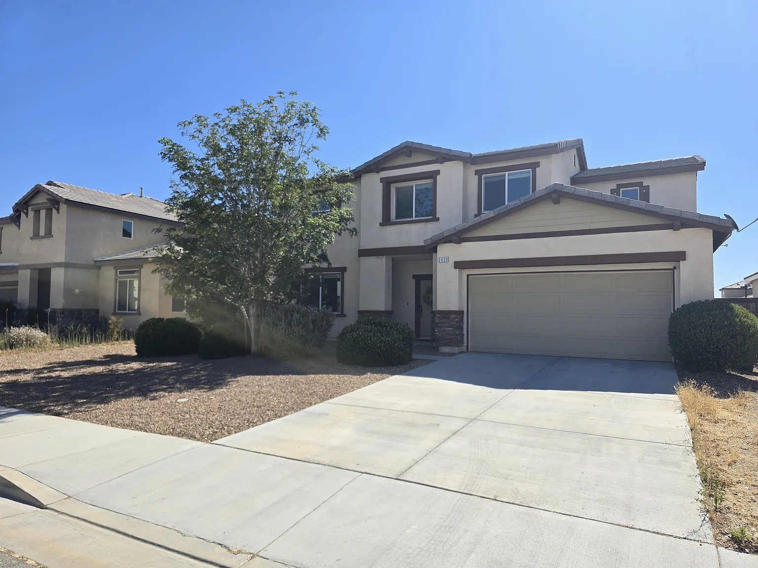 4 bed, 2.5 bath, 2261 sqft, $3,700 — Photo 1