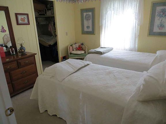 4th image of 228 Tangerine Dr