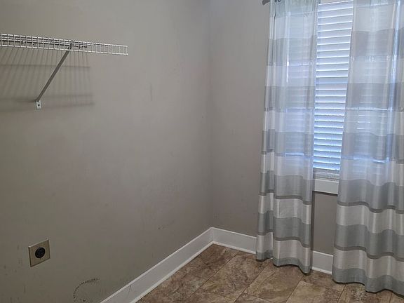 5th image of 1838 Fox Meadow Trl