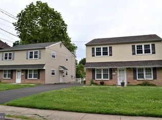40 Church St #B, Willow Grove, PA 19090