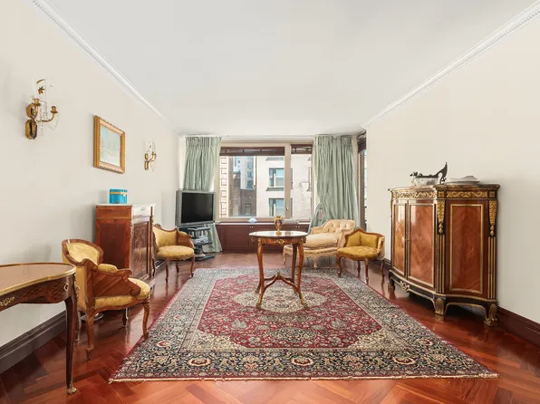 30 East 85th Street image 1 of 9