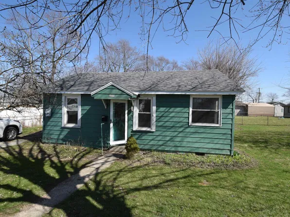 1907 P Ave, New Castle, IN 47362