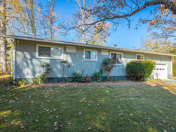5th image of 1616 Crappie Cir