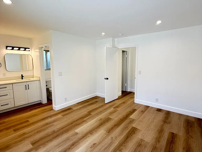 9887 Broadmoor Dr — Photo 18