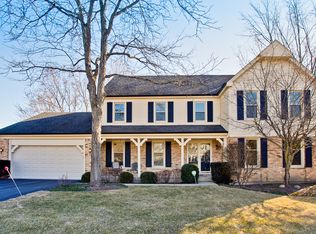 103 Fallstone Dr, Lake Forest, IL 60045