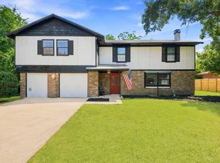 2011 Avenue T, Huntsville, TX 77340