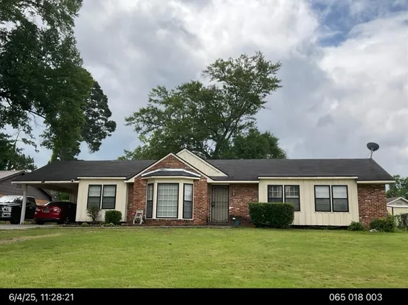 (undisclosed Address), Columbus, GA 31906