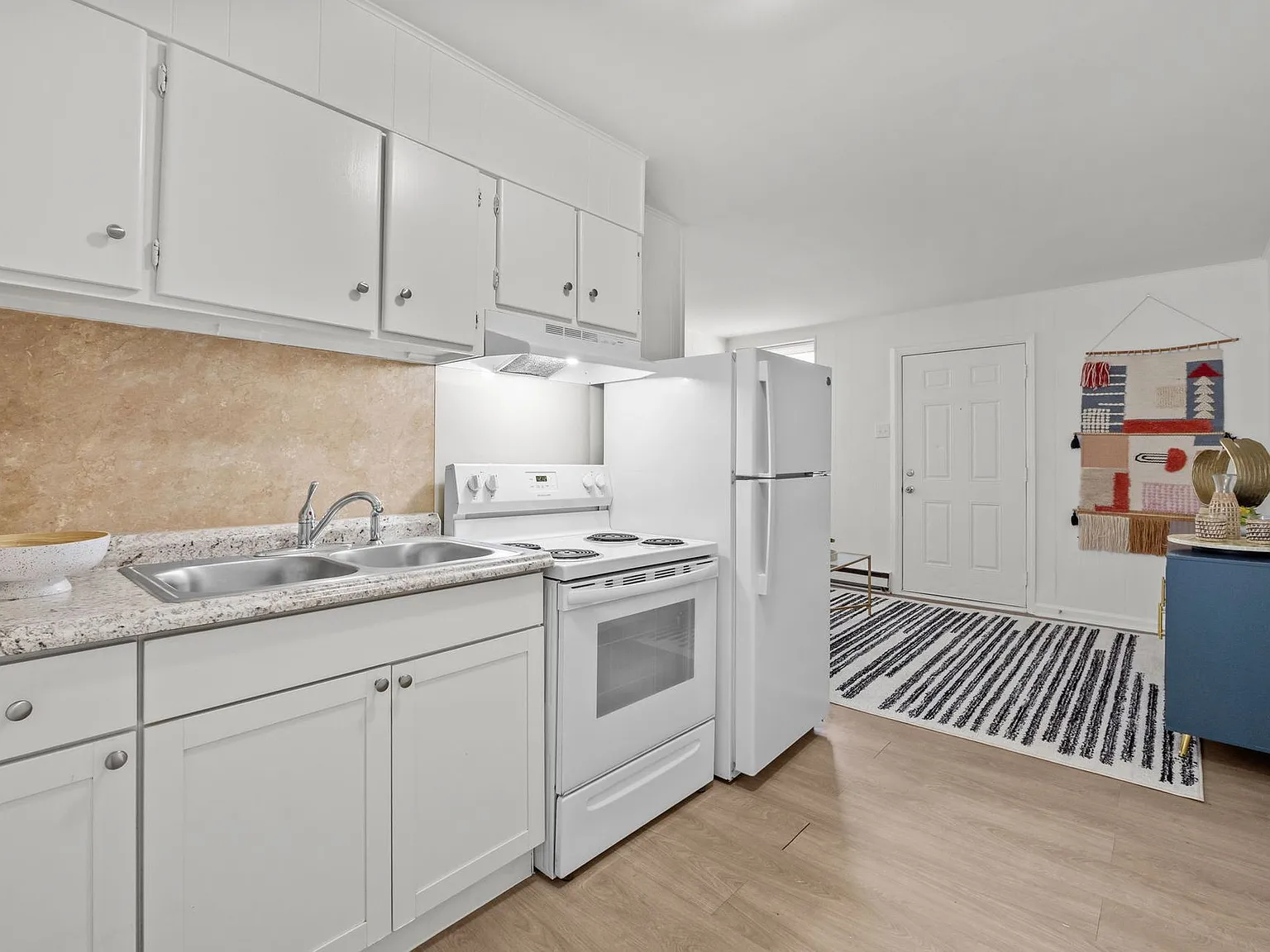 1 Bedroom/ 1 Bath apartment in the heart of Durham. — Photo 4