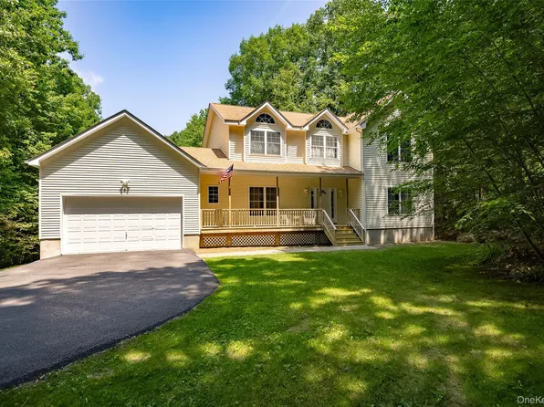 26 E Forest Trail, Holmes, NY 12531
