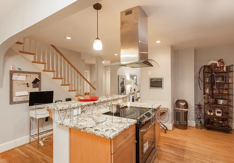 1829 Merriman Ave — Photo 8