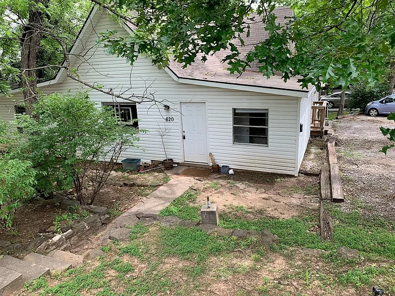 620 N Leverett Ave #A — Photo 8