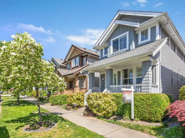 6880 190th St, Surrey, BC V4N 5P1