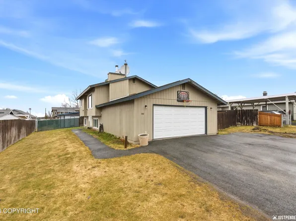 1310 Autumn Ln, Anchorage, AK 99504