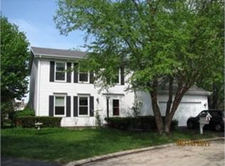 2690 Yorkshire Ln, Lisle, IL 60532