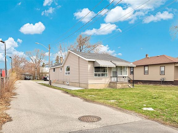 5th image of 9572 Tecumseh Rd E