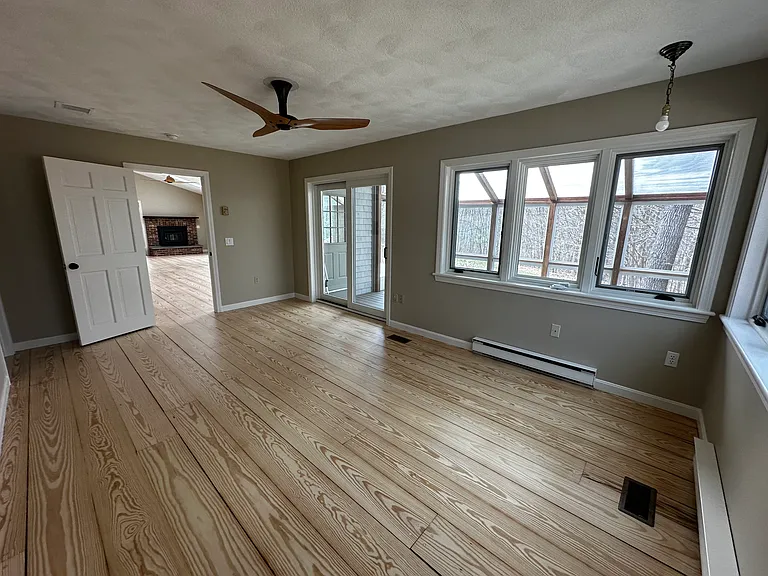 487 Carpenter Ln — Photo 13