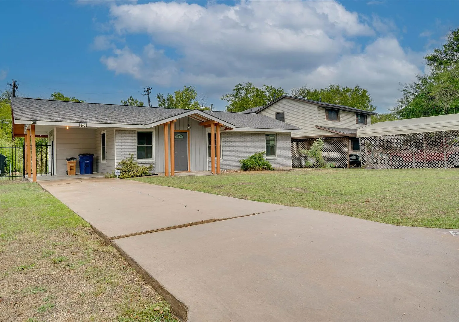 600 Bramble Drive Austin, TX 78745 — Photo 2