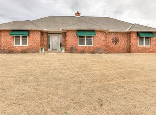 1612 Grey Fox Run, Oklahoma City, OK 73131
