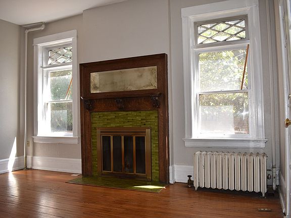 2nd image of 1201 N Logan St #325-1