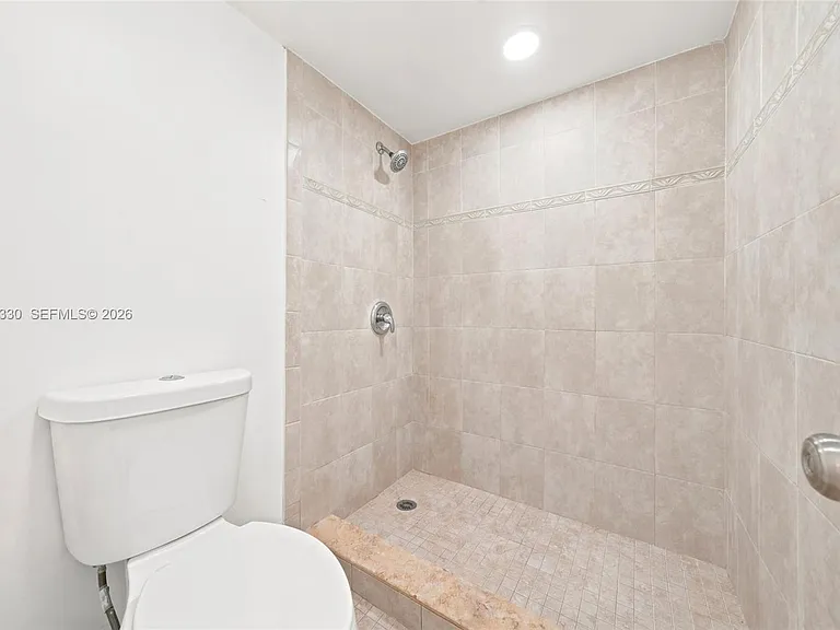 4384 NW 9th Ave #19-1D — Photo 21