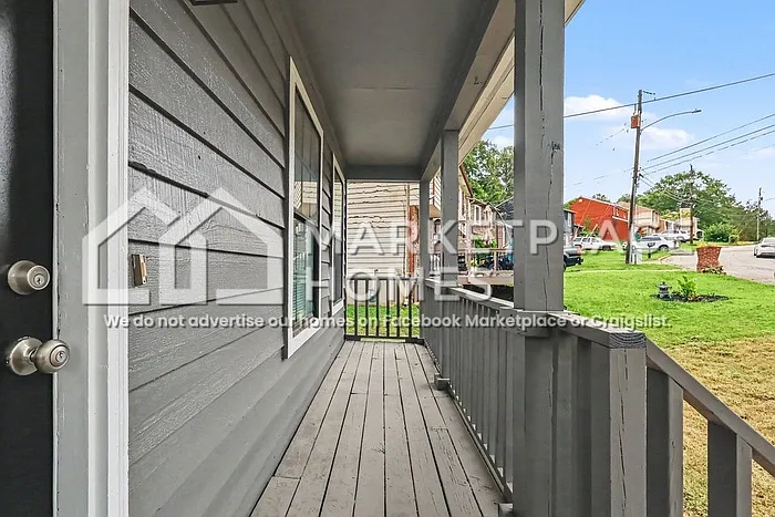 2070 Scarbrough Trl E — Photo 6