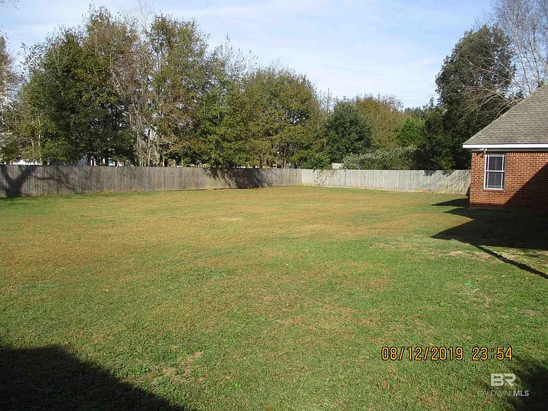 9153 Parliament Cir — Photo 31
