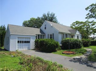 12 Brookdale Rd, Fairfield, CT 06824