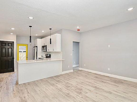 1st image of 1300A Formosa Ave