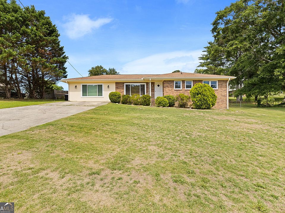 1st image of 2140 Rockdale Dr NW