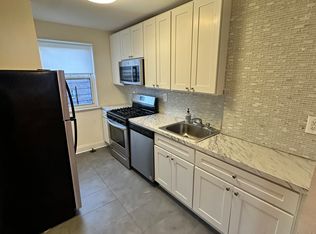 64-11 223rd Pl #B, Oakland Gardens, NY 11364