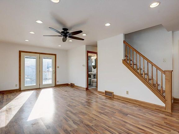 2nd image of 7031 W Lincoln Ave
