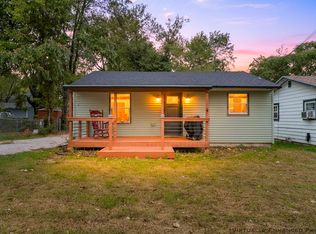 2217 N Grace Avenue, Springfield, MO 65803