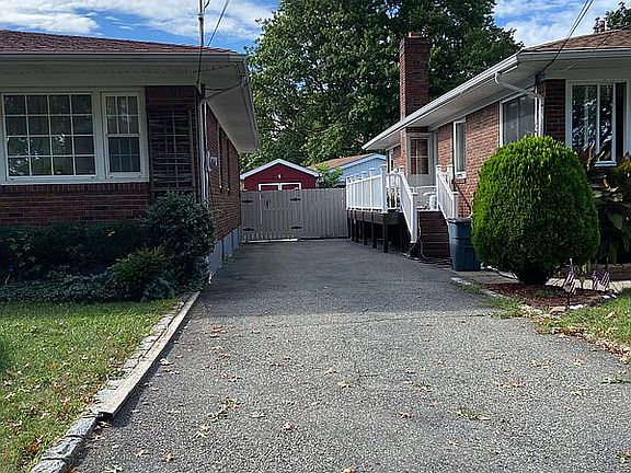 3rd image of 18 Piedmont Ave