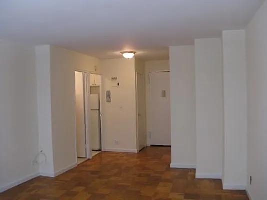 Rented by Classic Marketing- 530 Park1 | media 7