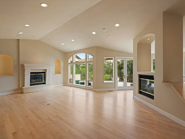 10 Warrens Way — Photo 4