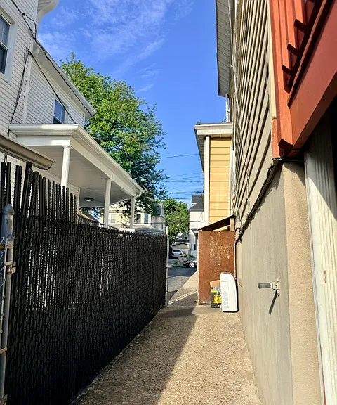 Rich Ave — Photo 13