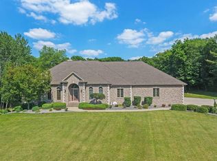 N6562 Bowers Rd, Elkhorn, WI 53121