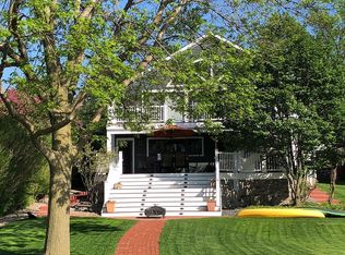 309 Park Ave, Pewaukee, WI 53072