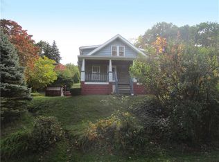 16 Woodland Rd, Ambridge, PA 15003
