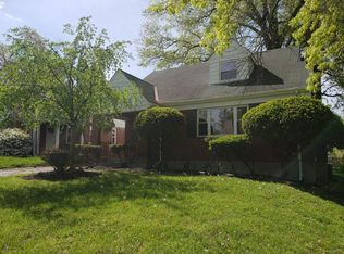 1809 Greenbriar Pl, Cincinnati, OH 45237