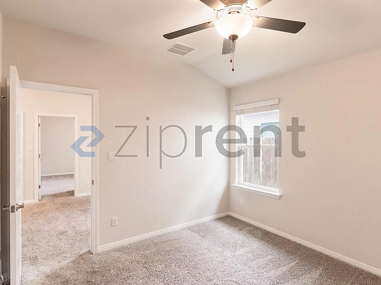 213 Ethan Run — Photo 13