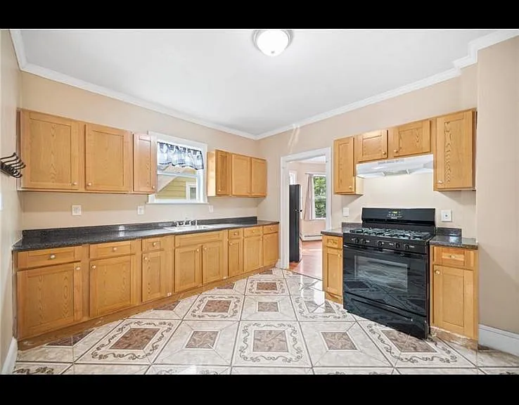 10 Mount Vernon St #3 — Photo 9