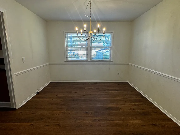 3310 Winchester Dr — Photo 5